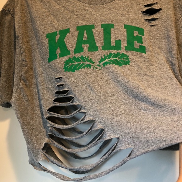 KALE gray distressed crop tee - Picture 7 of 8